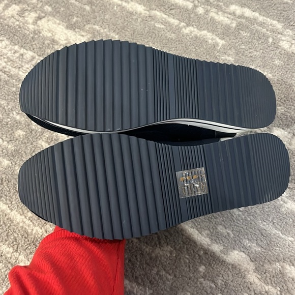 MICHAEL Michael Kors Navy Blue Women's Sneakers - Picture 4 of 7